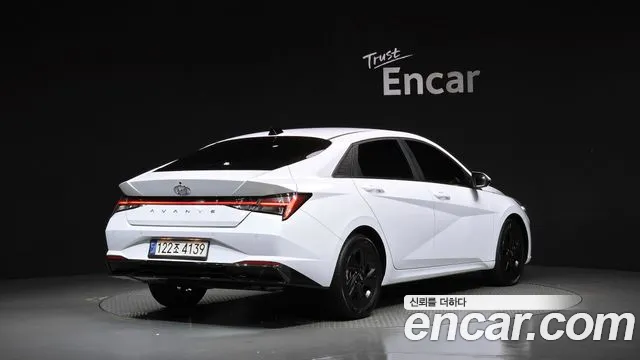 Hyundai Avante 2022 thumb 2