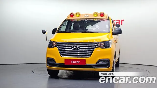 Hyundai Starex 2019 thumb 3