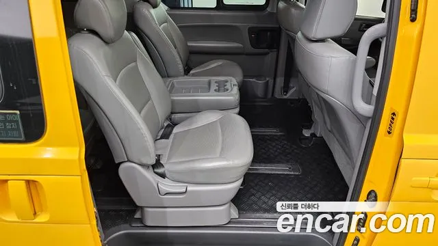 Hyundai Starex 2019 thumb 11