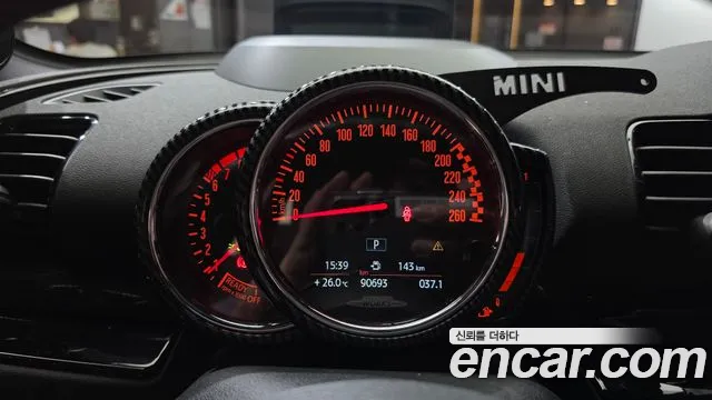 MINI Clubman 2020 thumb 8