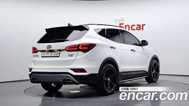 Hyundai Santa Fe 2017 thumb 2