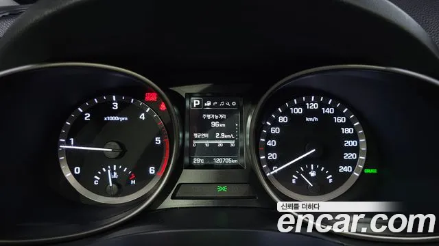 Hyundai Santa Fe 2017 thumb 8