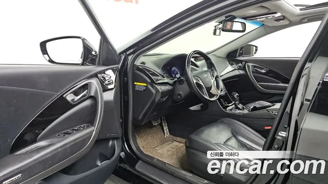Hyundai Grandeur 2013 thumb 10