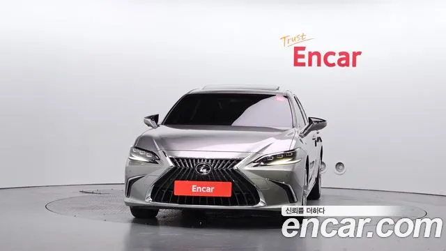 Lexus ES 2023 thumb 3