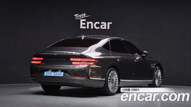 Genesis G80 2022 thumb 2
