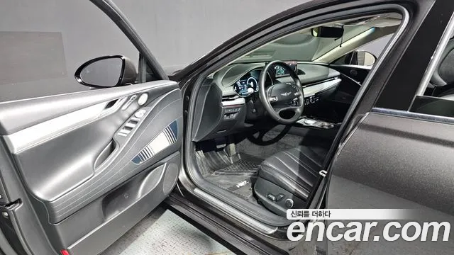 Genesis G80 2022 thumb 10