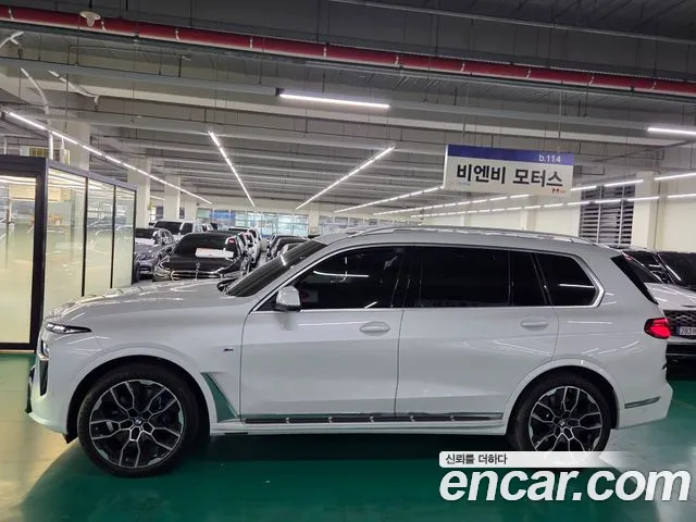 BMW X7 2024 thumb 3