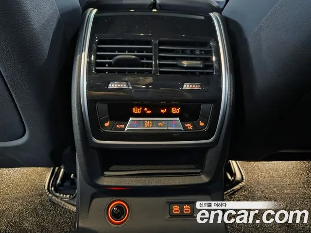 BMW X7 2024 thumb 6