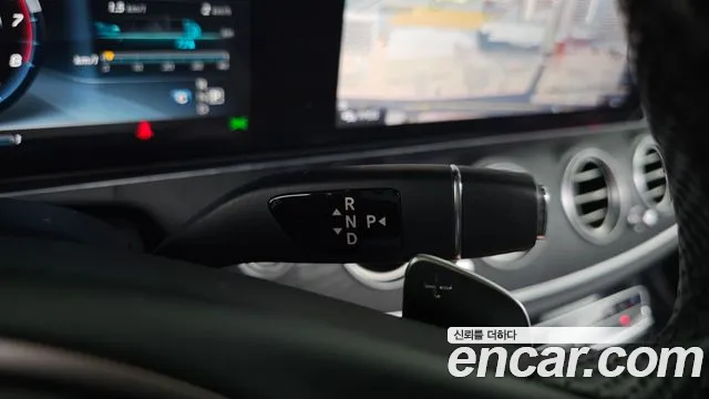 Mercedes-Benz E-Класс 2016 thumb 9