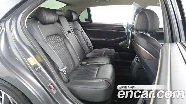 Genesis G90 2020 thumb 11