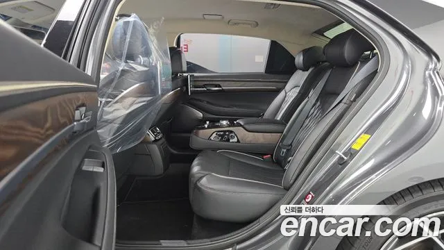 Genesis G90 2020 thumb 12