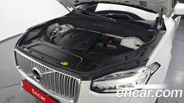 Volvo XC90 2018 thumb 5