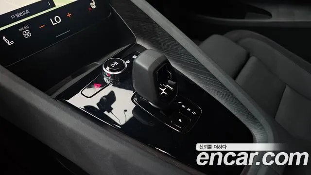 Polestar 2 2022 thumb 9