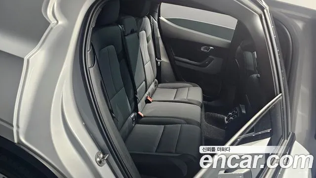 Polestar 2 2022 thumb 11