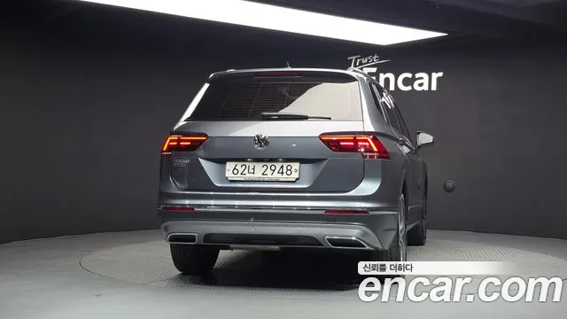 Volkswagen Tiguan 2018 thumb 4