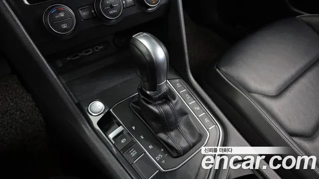 Volkswagen Tiguan 2018 thumb 9