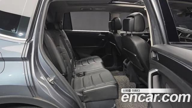 Volkswagen Tiguan 2018 thumb 12