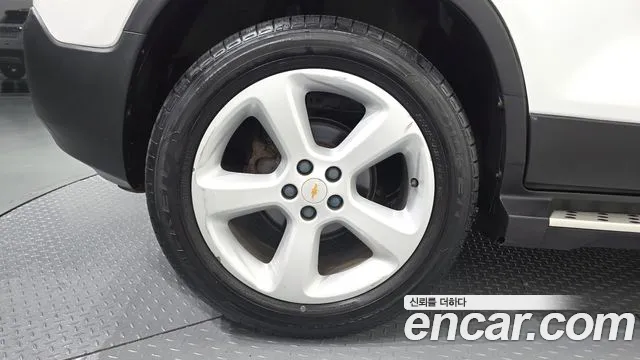 ChevroletGMDaewoo Tracker 2016 thumb 5
