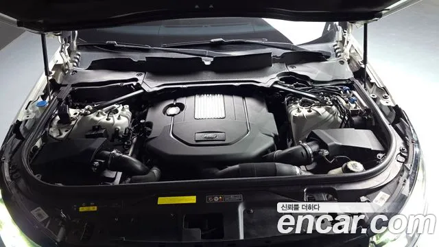 Land Rover Discovery 2019 thumb 6