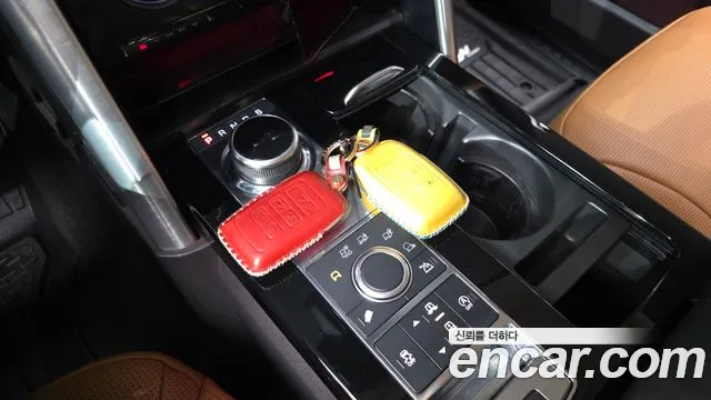 Land Rover Discovery 2019 thumb 9