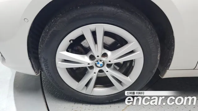 BMW 2-Series 2017 thumb 5