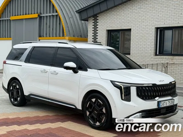 Kia Carnival 2025 thumb 4