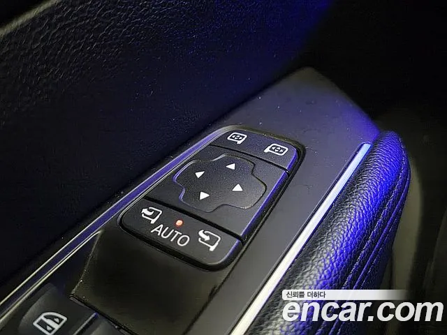 Renault-KoreaSamsung Megane 2016 thumb 10