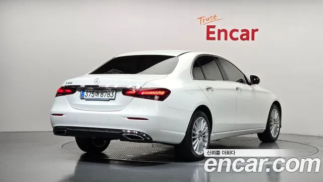 Mercedes-Benz E-Класс 2023 thumb 2