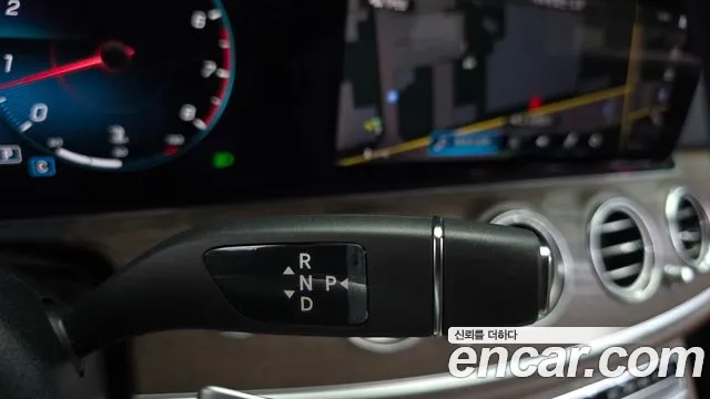 Mercedes-Benz E-Класс 2023 thumb 9