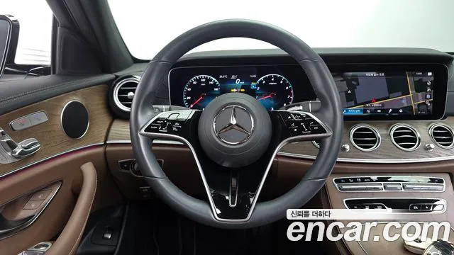 Mercedes-Benz E-Класс 2023 thumb 12