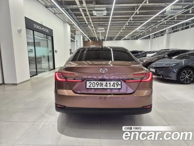 Toyota Camry 2024 thumb 4