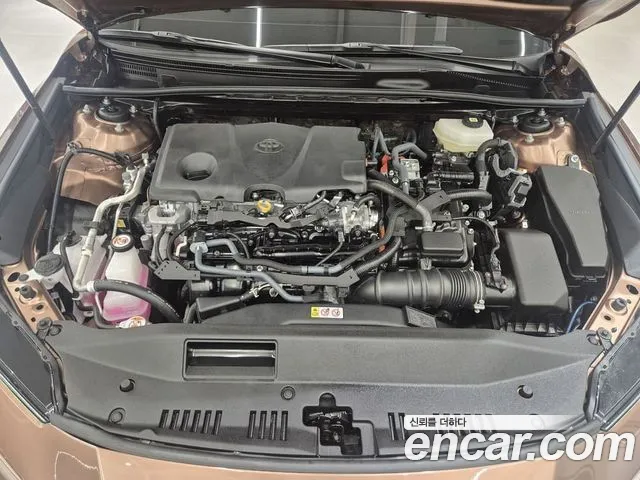 Toyota Camry 2024 thumb 6