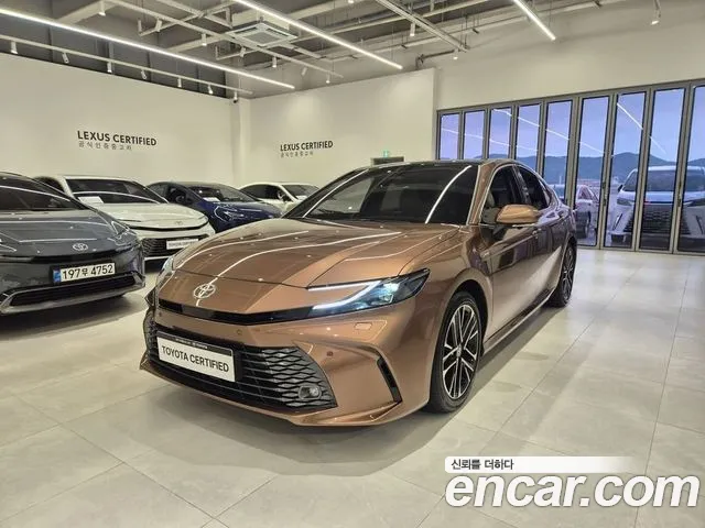 Toyota Camry 2024 thumb 11