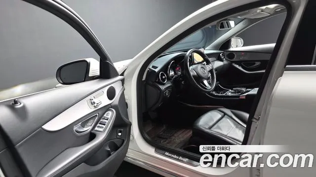 Mercedes-Benz C-Класс 2018 thumb 9