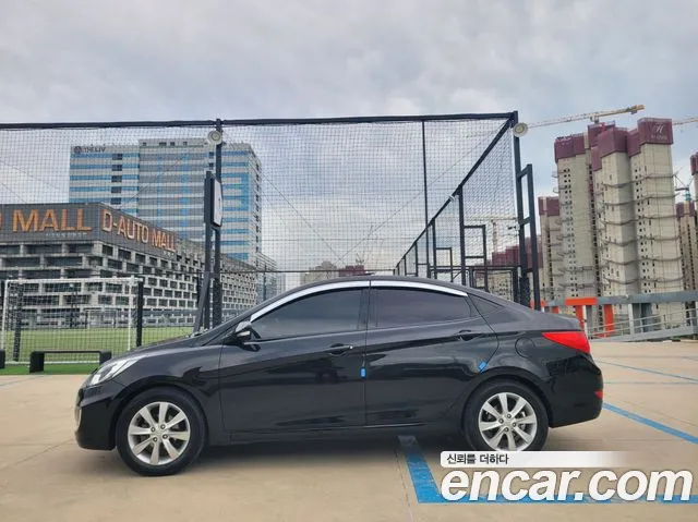 Hyundai Accent 2012 thumb 7