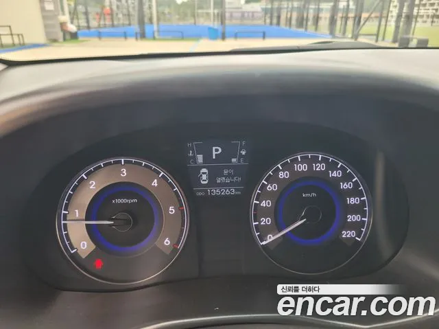 Hyundai Accent 2012 thumb 10