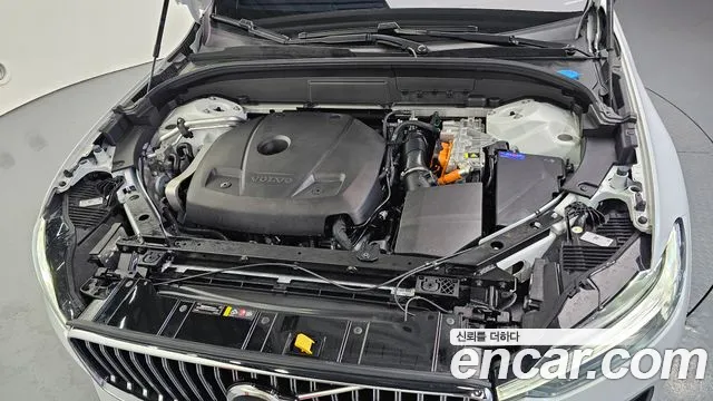Volvo XC60 2025 thumb 5