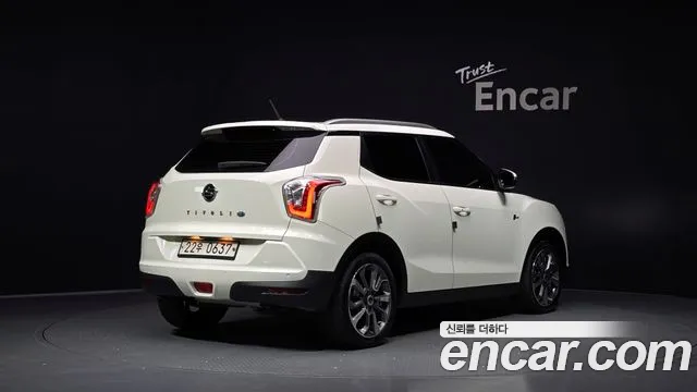 KG_Mobility_Ssangyong TIBOLI 2015 thumb 2