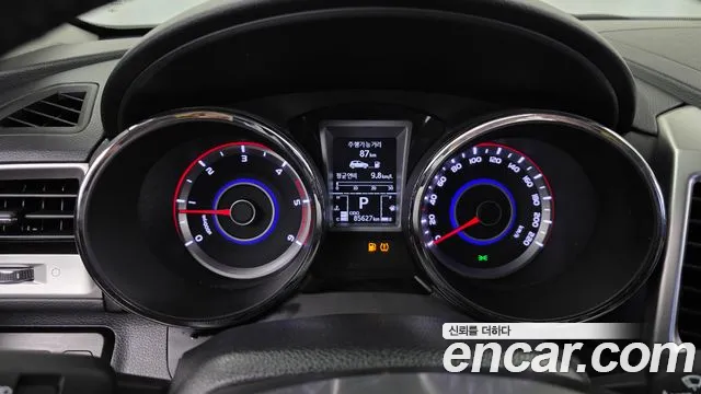 KG_Mobility_Ssangyong TIBOLI 2015 thumb 8