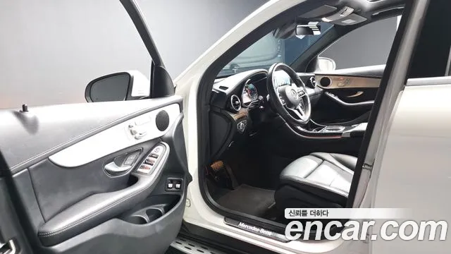 Mercedes-Benz GLC 2021 thumb 9
