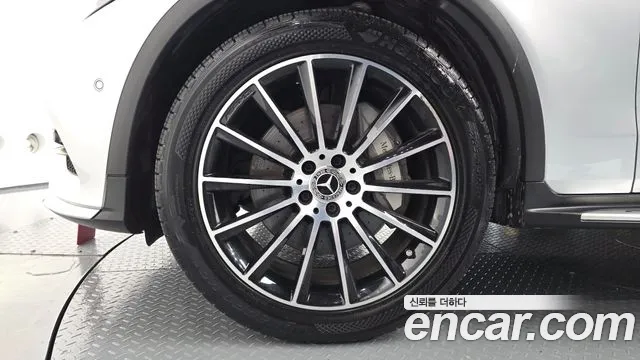 Mercedes-Benz GLC 2018 thumb 4