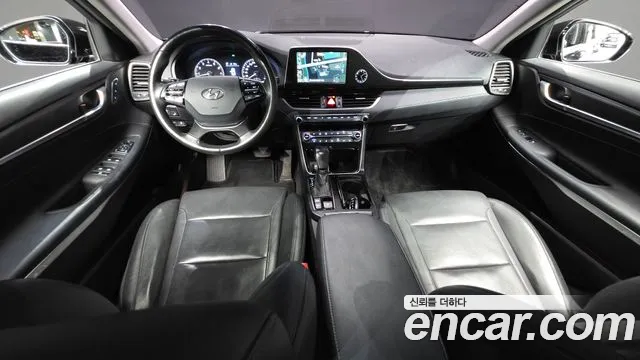 Hyundai Grandeur 2017 thumb 6