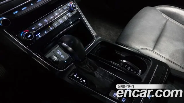 Hyundai Grandeur 2017 thumb 8