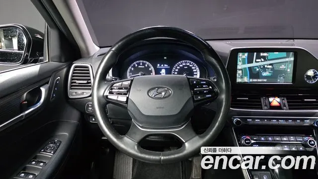 Hyundai Grandeur 2017 thumb 12