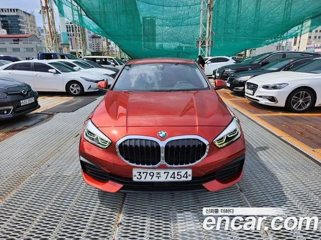 BMW 1-Series 2020 thumb 2
