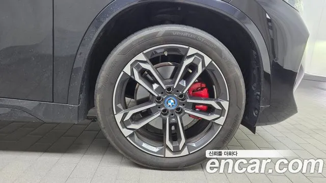 BMW X1 2023 thumb 4