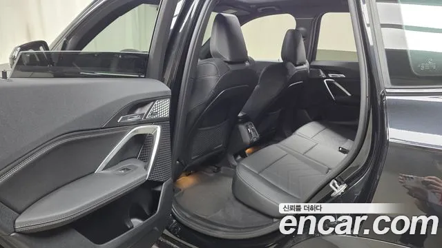 BMW X1 2023 thumb 11