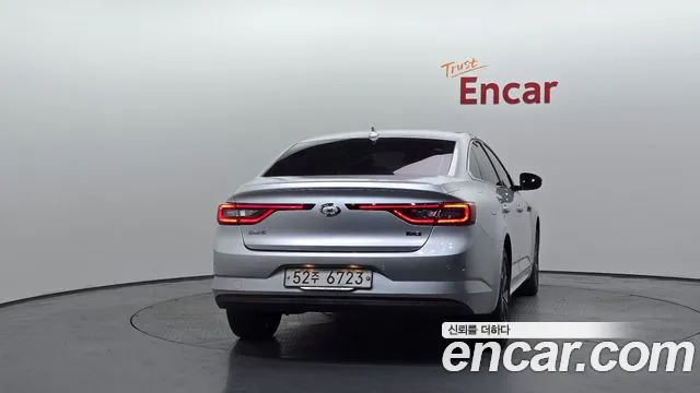 Renault-KoreaSamsung Megane 2018 thumb 4