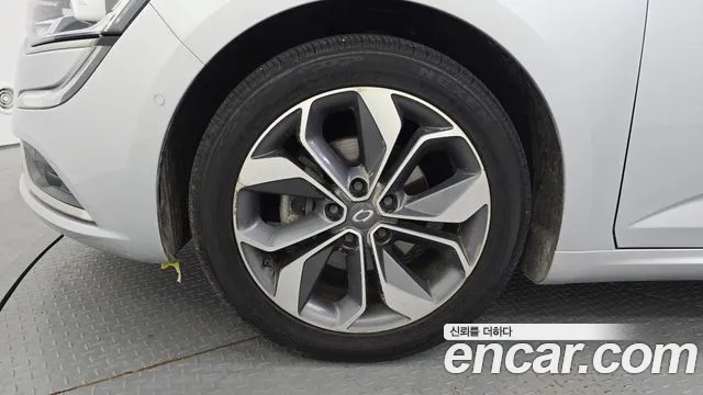 Renault-KoreaSamsung Megane 2018 thumb 5