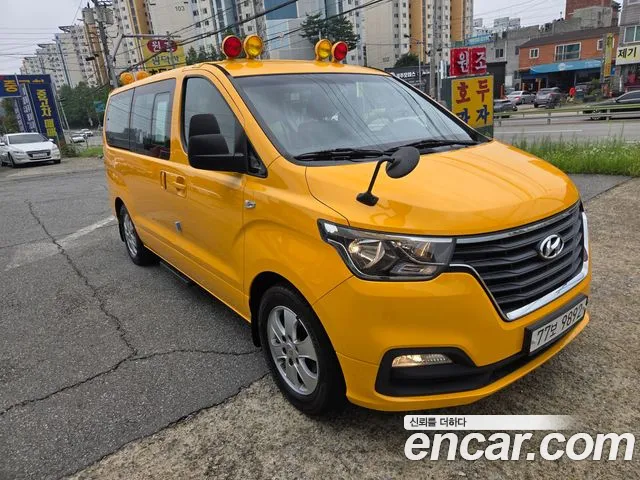 Hyundai Starex 2018 thumb 3